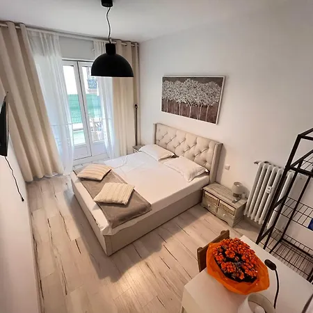 Premium - Coliving Liberation Avec Terrasse & Salle De Bain Privee Проживание в семье